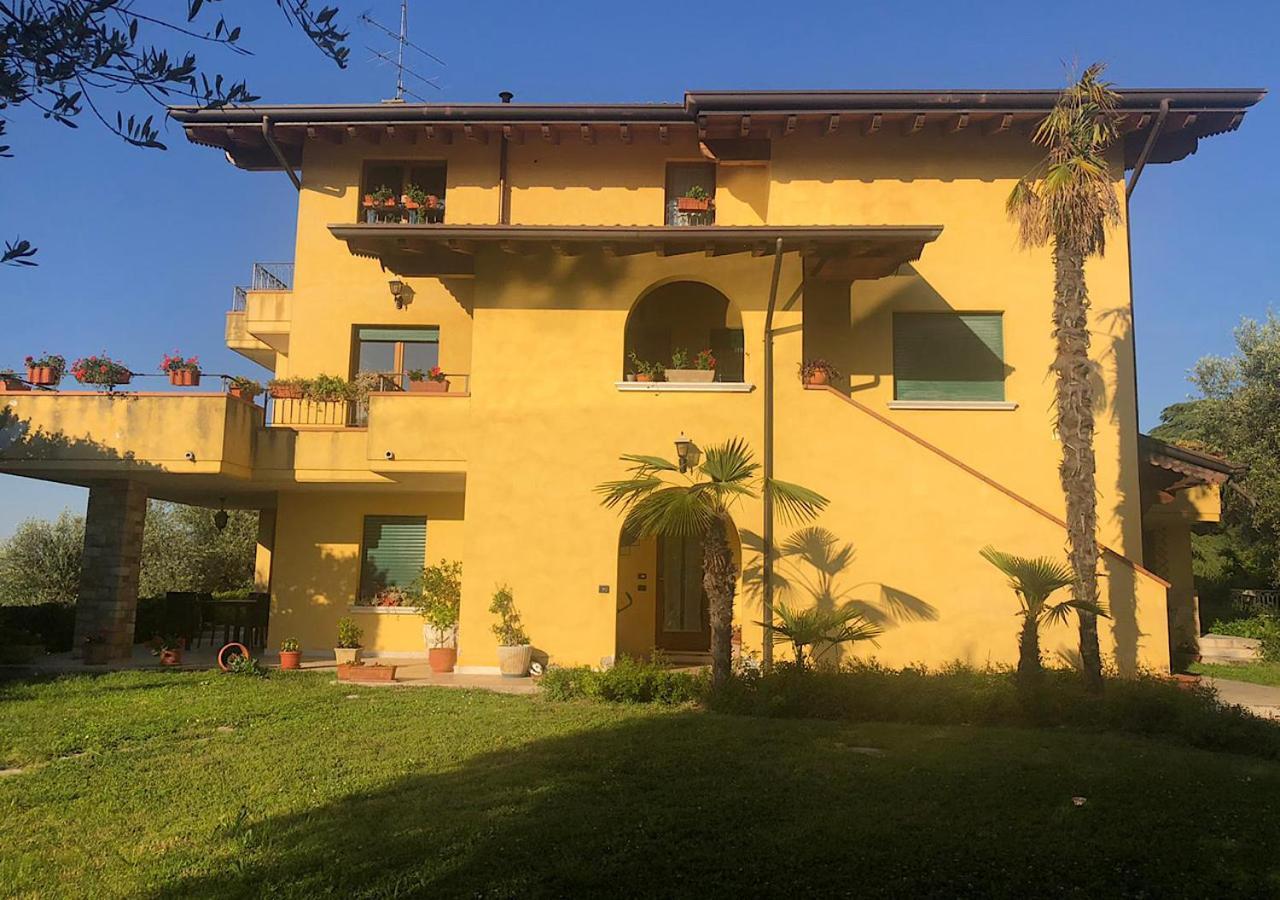 Villa Elena Appartamento In Villa Montinelle Exterior photo