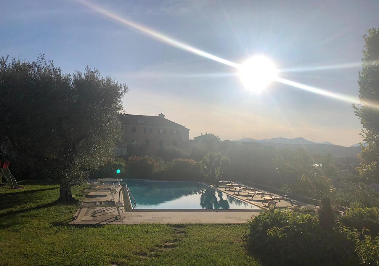Villa Elena Appartamento In Villa Montinelle Exterior photo